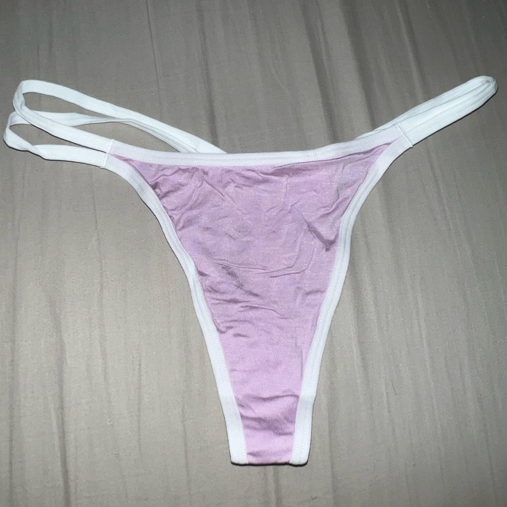 VICTORIA SECRET THONG